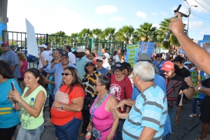 Centenares di ciudadano a marcha contra criminalidad  