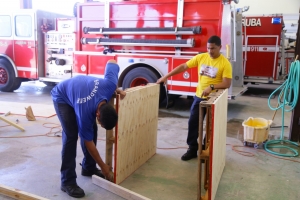 Cuerpo di bombero cu 'open dag' y 'brandweer loop'