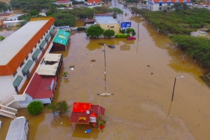 Palm Beach y Madiki, zonanan mas afecta pa awacero 