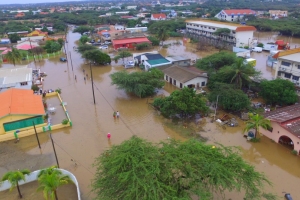 Palm Beach y Madiki, zonanan mas afecta pa awacero 