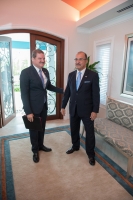  Gobernador Refunjol a reuni cu conseho di minister di Aruba 