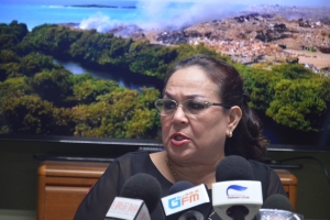 Edith Koolman: 'Dump a yena y nos buchi a yena!'