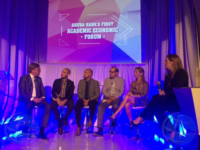 NoticiaCla Aruba Bank A Tene Academic Economic Forum noticiacla-aruba-bank-a-tene-academic-economic-forum
