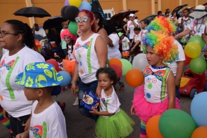 Bista fotografico di parada di blaas di San Nicolas
