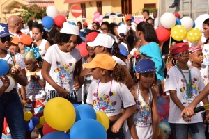 Bista fotografico di parada di blaas di San Nicolas