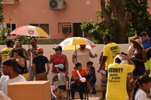 Bista fotografico di parada di blaas di San Nicolas