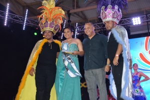 Shiobhan Kramers eligi Reina di carnaval di EPI 