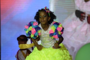 Conoce Reina Infantil 42 Evah Ras y Reina Hubenil 54 Ileyna de Cuba