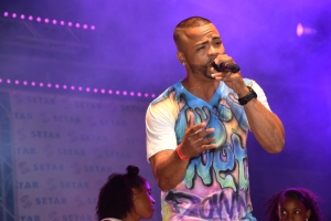 Bista fotografico anochi # 2 prefinal Caiso y Soca Monarch Festival 2017