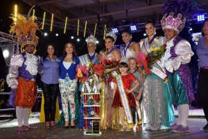 Sabina Rey (Reina Carnaval) y Julie Tromp (Sra Carnaval) 2017