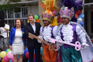Premier Eman a traspasa mando na Prins y Pancho