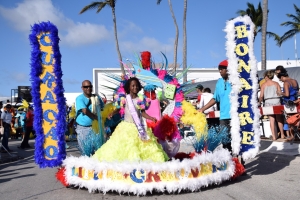 Bista fotografico di parada di mucha Oranjestad 