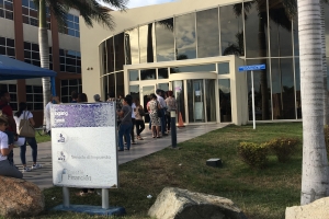 Edificio di impuesto a lanta cu rijnan largo di hende atrobe