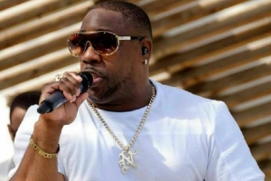 Musica: Nando Browne lo biba den nos memoria pa semper