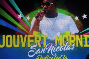 A rindi tributo na Nando Browne durante Jouvert Morning  