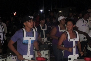 A rindi tributo na Nando Browne durante Jouvert Morning  