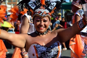 Bista fotografico y drone video di parada grandi y resultado di Carnaval