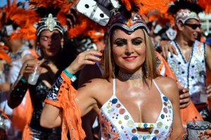 Bista fotografico y drone video di parada grandi y resultado di Carnaval