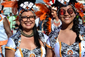Bista fotografico y drone video di parada grandi y resultado di Carnaval