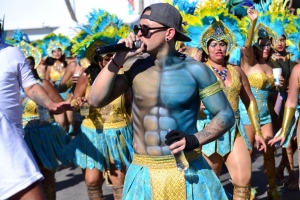 Bista fotografico y drone video di parada grandi y resultado di Carnaval