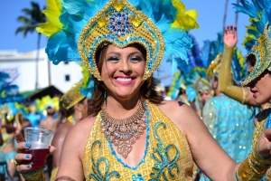 Bista fotografico y drone video di parada grandi y resultado di Carnaval