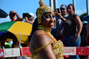 Bista fotografico y drone video di parada grandi y resultado di Carnaval