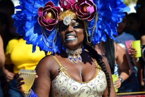 Bista fotografico y drone video di parada grandi y resultado di Carnaval