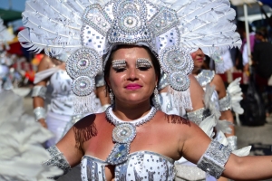 Bista fotografico y drone video di parada grandi y resultado di Carnaval