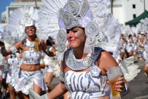 Bista fotografico y drone video di parada grandi y resultado di Carnaval