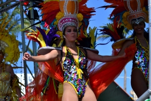 Bista fotografico y drone video di parada grandi y resultado di Carnaval
