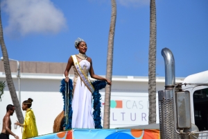 Bista fotografico y drone video di parada grandi y resultado di Carnaval