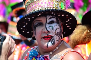 Bista fotografico y drone video di parada grandi y resultado di Carnaval