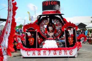 Bista fotografico y drone video di parada grandi y resultado di Carnaval