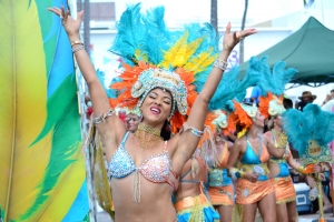 Bista fotografico y drone video di parada grandi y resultado di Carnaval