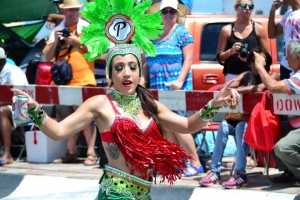 Bista fotografico y drone video di parada grandi y resultado di Carnaval