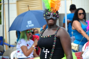 Bista fotografico y drone video di parada grandi y resultado di Carnaval