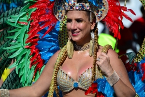 Bista fotografico y drone video di parada grandi y resultado di Carnaval