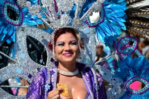 Bista fotografico y drone video di parada grandi y resultado di Carnaval