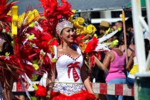 Bista fotografico y drone video di parada grandi y resultado di Carnaval