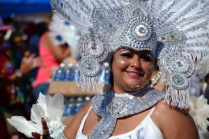 Bista fotografico y drone video di parada grandi y resultado di Carnaval