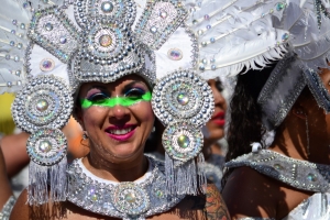Bista fotografico y drone video di parada grandi y resultado di Carnaval