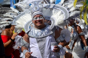Bista fotografico y drone video di parada grandi y resultado di Carnaval