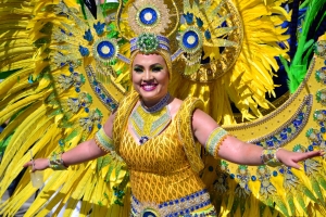 Bista fotografico y drone video di parada grandi y resultado di Carnaval