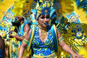 Bista fotografico y drone video di parada grandi y resultado di Carnaval