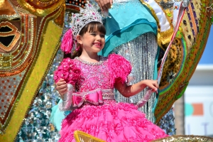 Bista fotografico y drone video di parada grandi y resultado di Carnaval