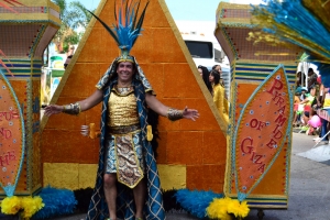 Bista fotografico y drone video di parada grandi y resultado di Carnaval