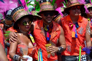 Bista fotografico y drone video di parada grandi y resultado di Carnaval