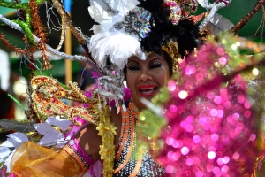 Bista fotografico y drone video di parada grandi y resultado di Carnaval