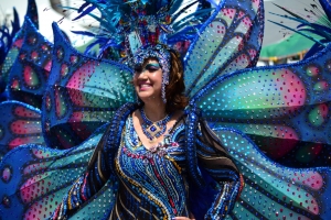 Bista fotografico y drone video di parada grandi y resultado di Carnaval