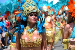 Bista fotografico y drone video di parada grandi y resultado di Carnaval
